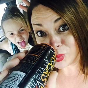 Meet your Posher, Lorali